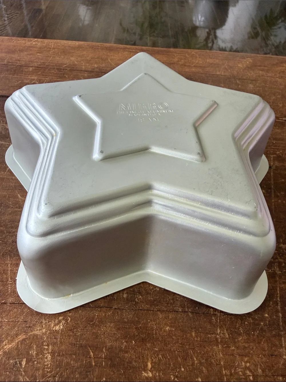 Mirro Vintage Star-Shaped Aluminum Cake Pan - Jello Mold - Made in USA